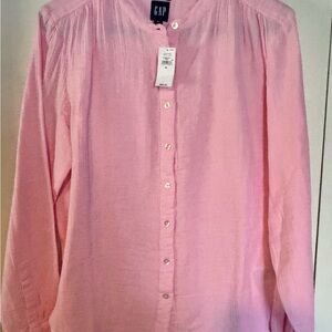 GAP Soft Pink Crinkle Gauze Button Down Blouse